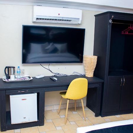Hotel Kingdom Mwanza Extérieur photo
