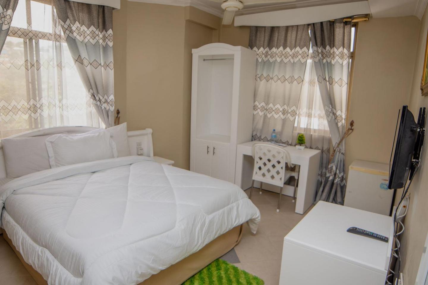 Hotel Kingdom Mwanza Extérieur photo